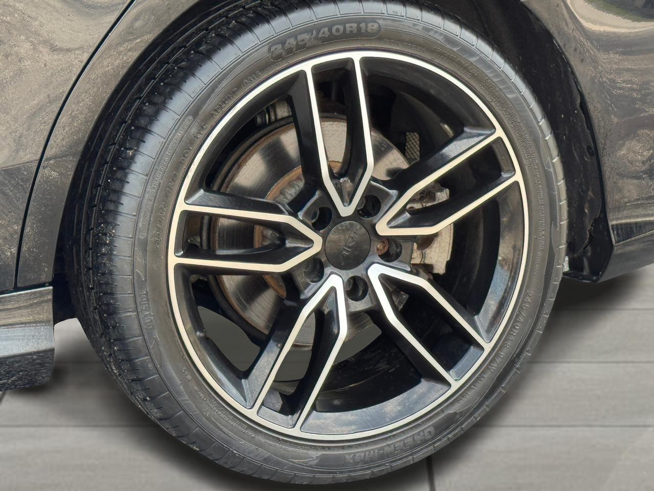 2015 Mercedes-Benz C-Class C300 4MATIC+CLEAN CARFAX+GPS+Camera+Heated Seats Photo