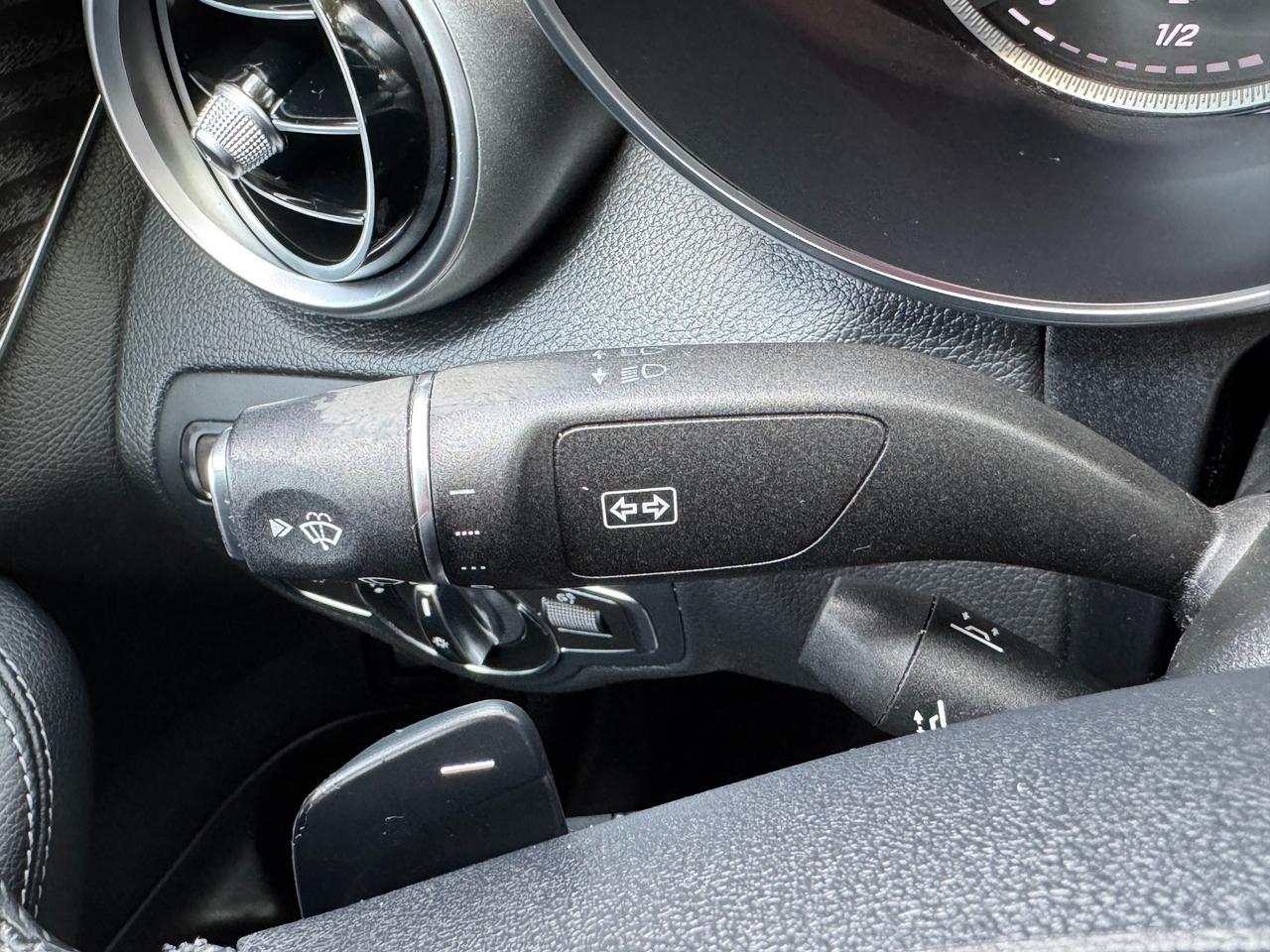 2015 Mercedes-Benz C-Class C300 4MATIC+CLEAN CARFAX+GPS+Camera+Heated Seats Photo