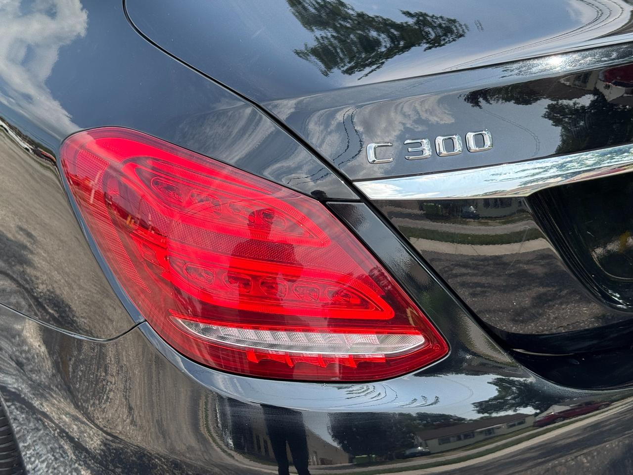 2015 Mercedes-Benz C-Class C300 4MATIC+CLEAN CARFAX+GPS+Camera+Heated Seats Photo