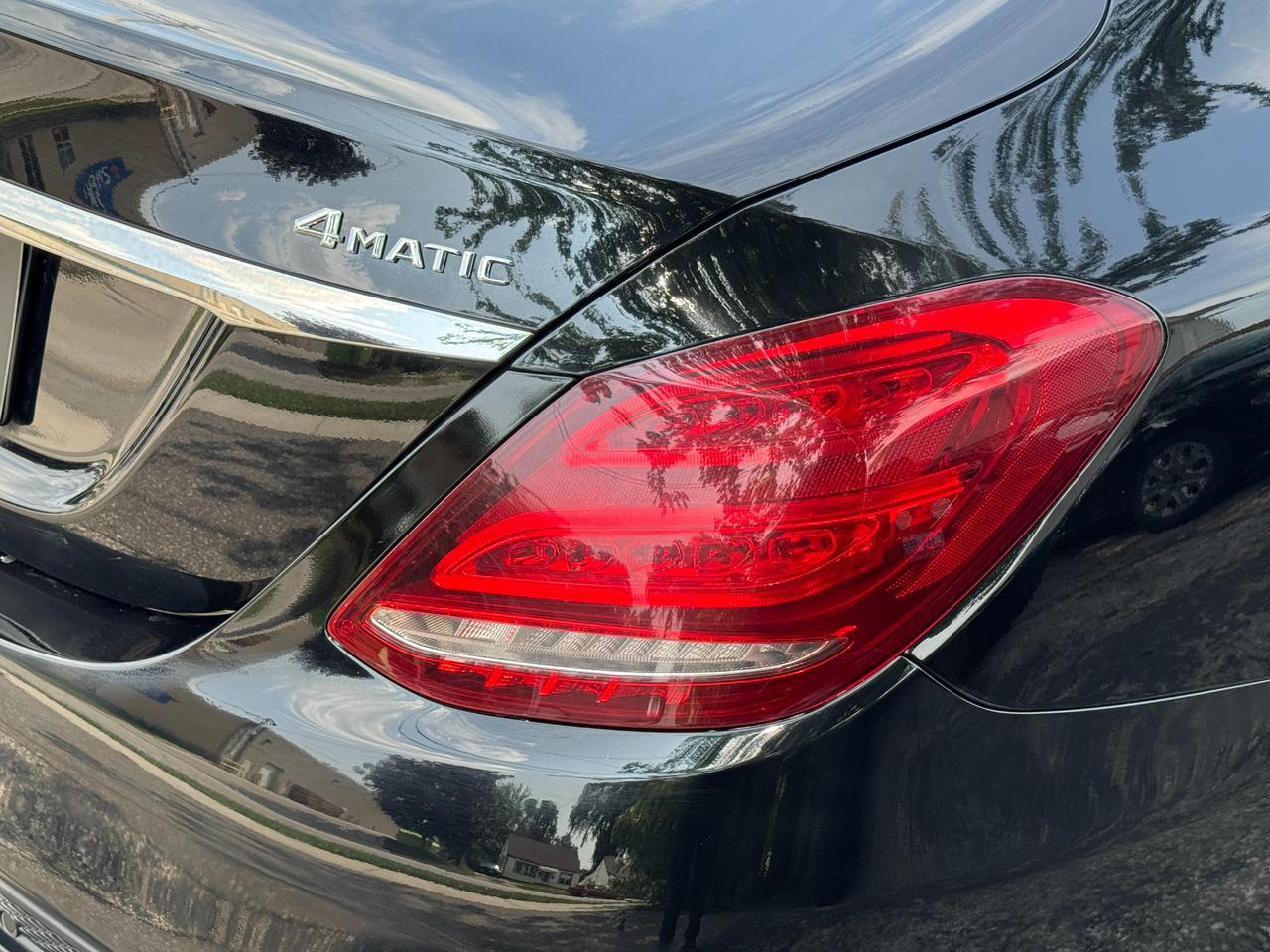 2015 Mercedes-Benz C-Class C300 4MATIC+CLEAN CARFAX+GPS+Camera+Heated Seats Photo