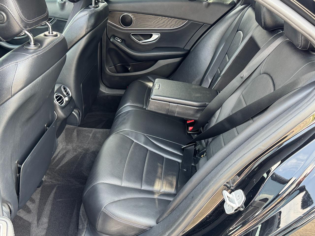 2015 Mercedes-Benz C-Class C300 4MATIC+CLEAN CARFAX+GPS+Camera+Heated Seats Photo