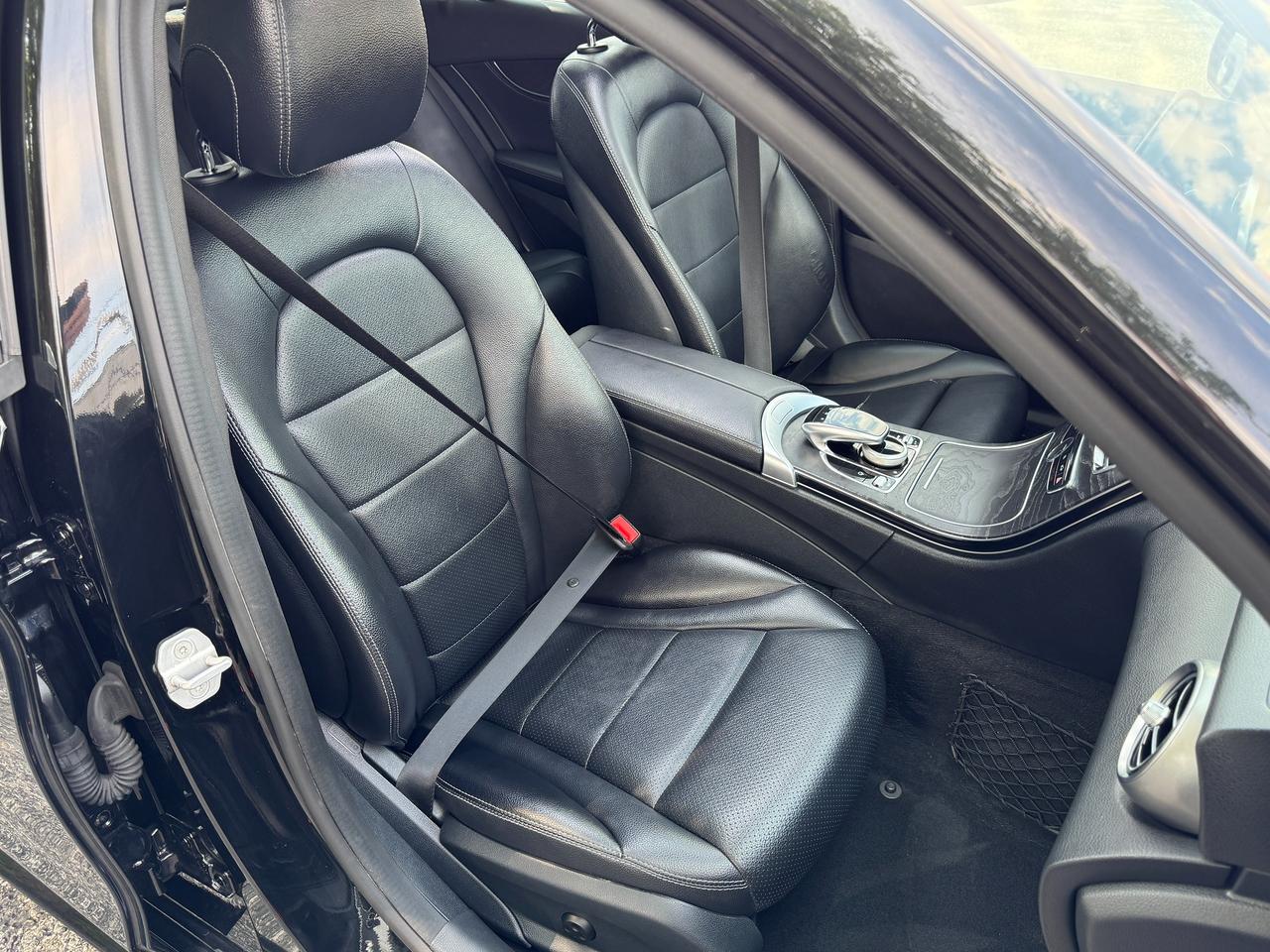 2015 Mercedes-Benz C-Class C300 4MATIC+CLEAN CARFAX+GPS+Camera+Heated Seats Photo