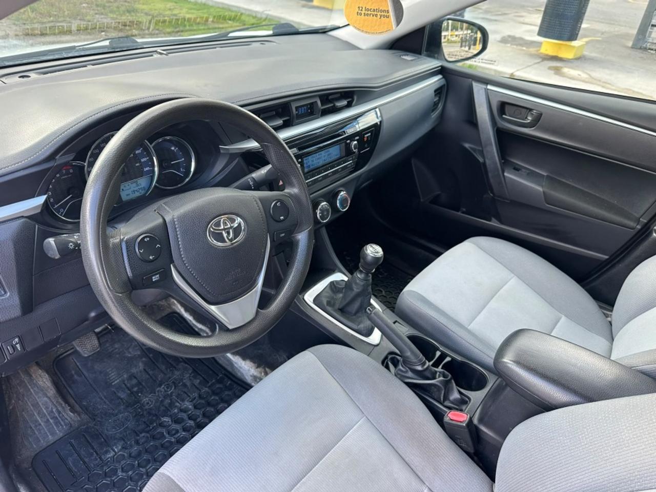 2015 Toyota Corolla * CE * NO ACCIDENTS * CE Photo