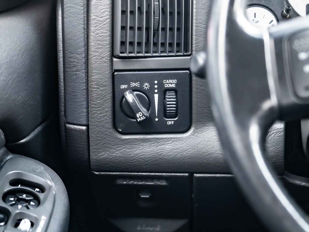 2005 Dodge Ram SRT-10 Photo31