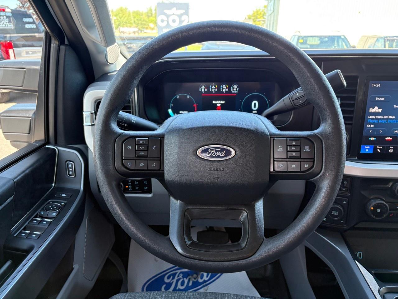 2025 Ford F-250 Super Duty SRW XLT 4WD CREW CAB 6.75' BOX Photo