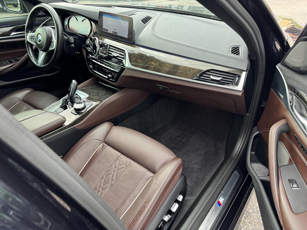 2018 BMW 5 Series 530e xDrive iPerformance Plug-In Hybrid+CLEANCARFA Photo
