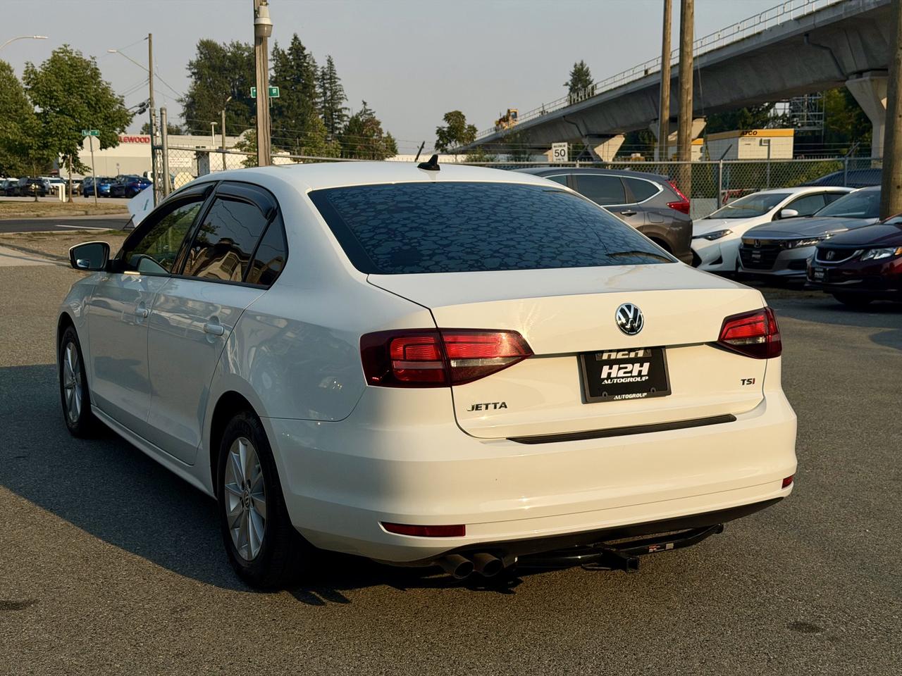 2017 Volkswagen Jetta FINANCING AVAILABLE Photo7