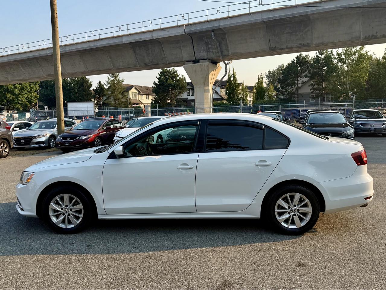 2017 Volkswagen Jetta FINANCING AVAILABLE Photo8
