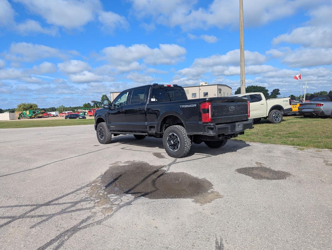 2026 Ford F-250 Super Duty SRW LARIAT 4WD CREW CAB 6.75' BOX Photo3