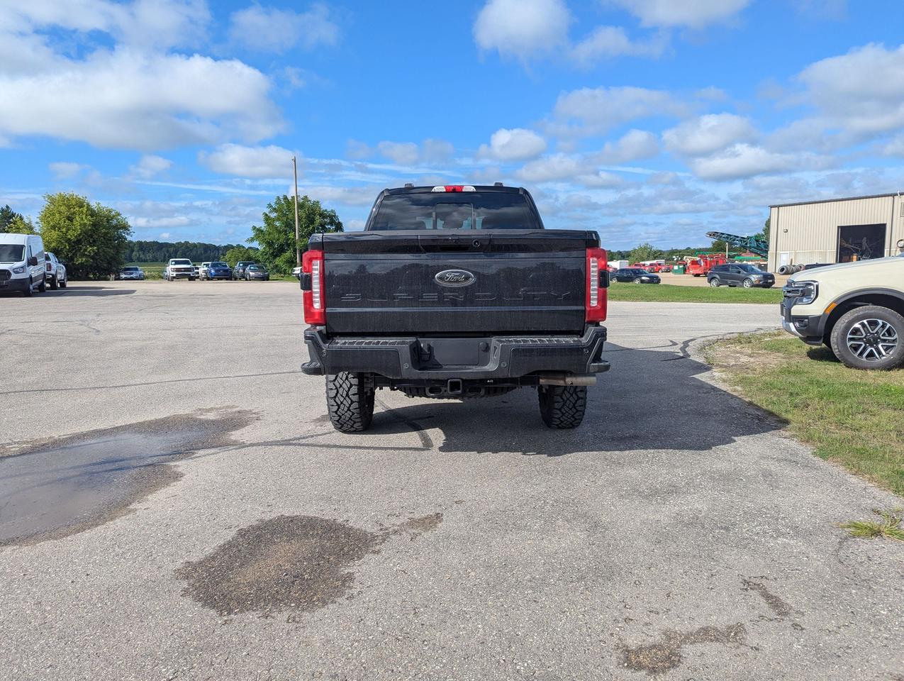 2026 Ford F-250 Super Duty SRW LARIAT 4WD CREW CAB 6.75' BOX Photo4