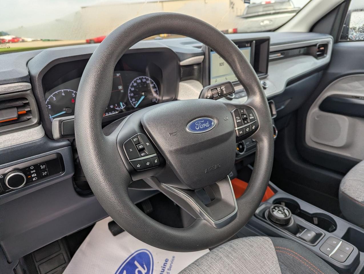 2023 Ford Maverick XLT AWD SuperCrew Photo