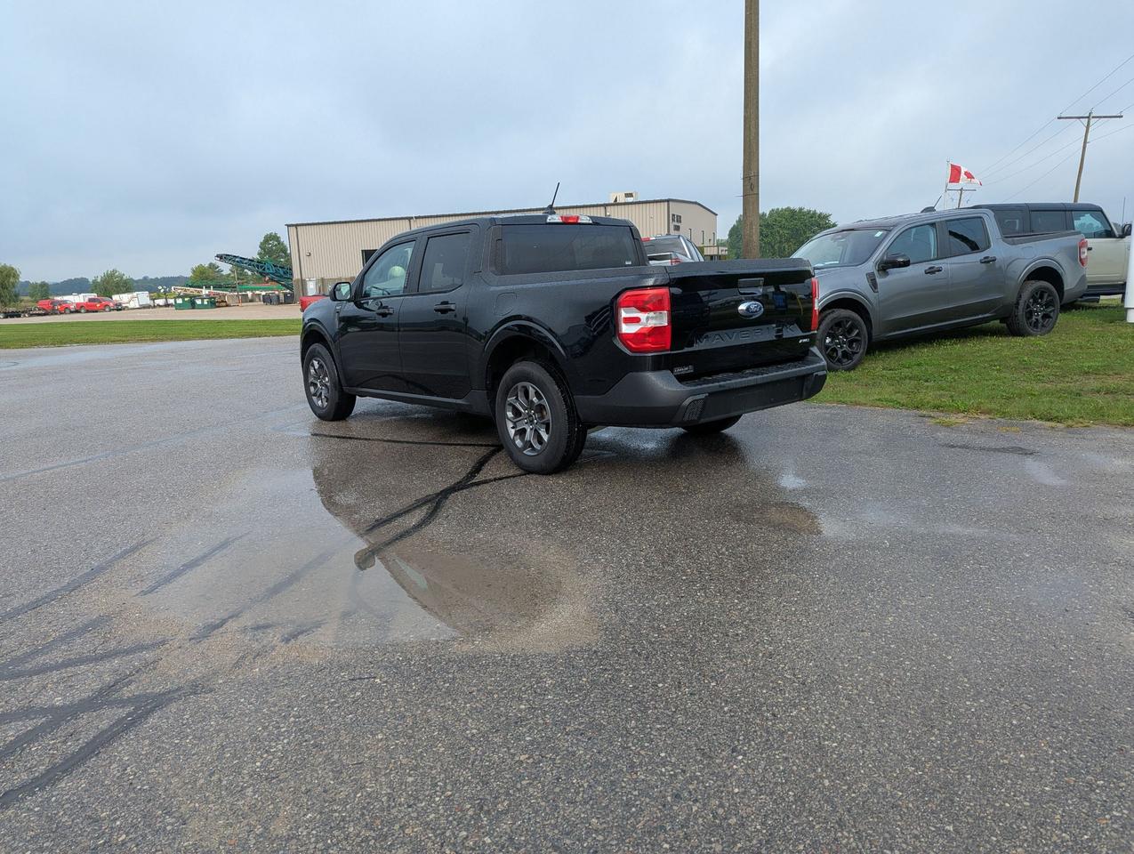 2023 Ford Maverick XLT AWD SuperCrew Photo3