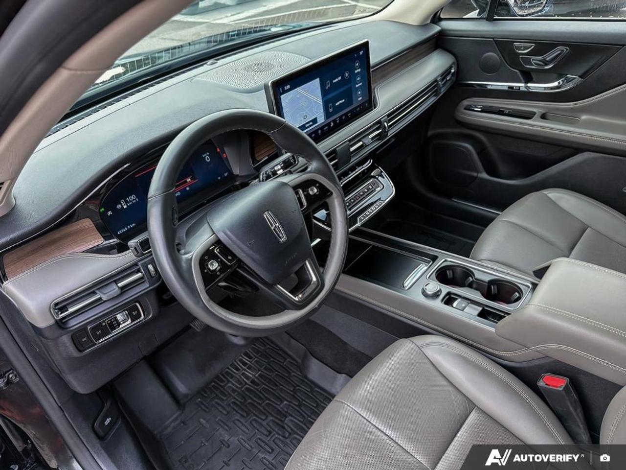 2024 Lincoln Corsair Reserve 200A|NAV|1 OWNER|NO ACCIDENTS Photo