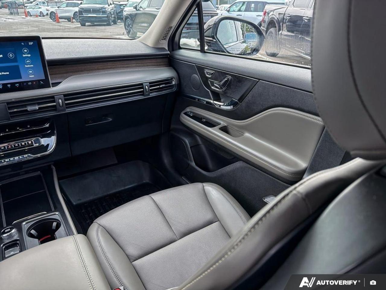 2024 Lincoln Corsair Reserve 200A|NAV|1 OWNER|NO ACCIDENTS Photo