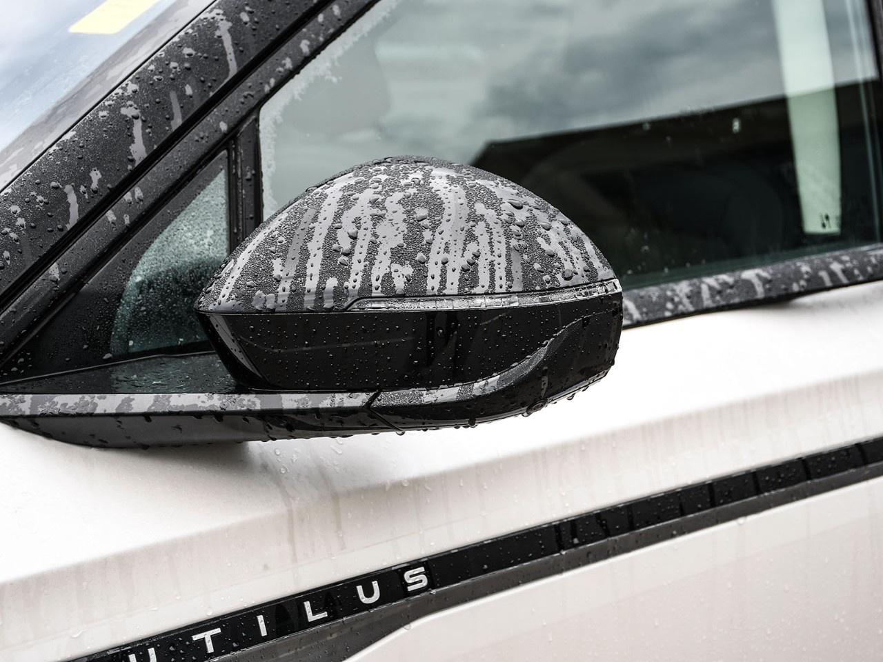 2026 Lincoln Nautilus Reserve AWD Photo