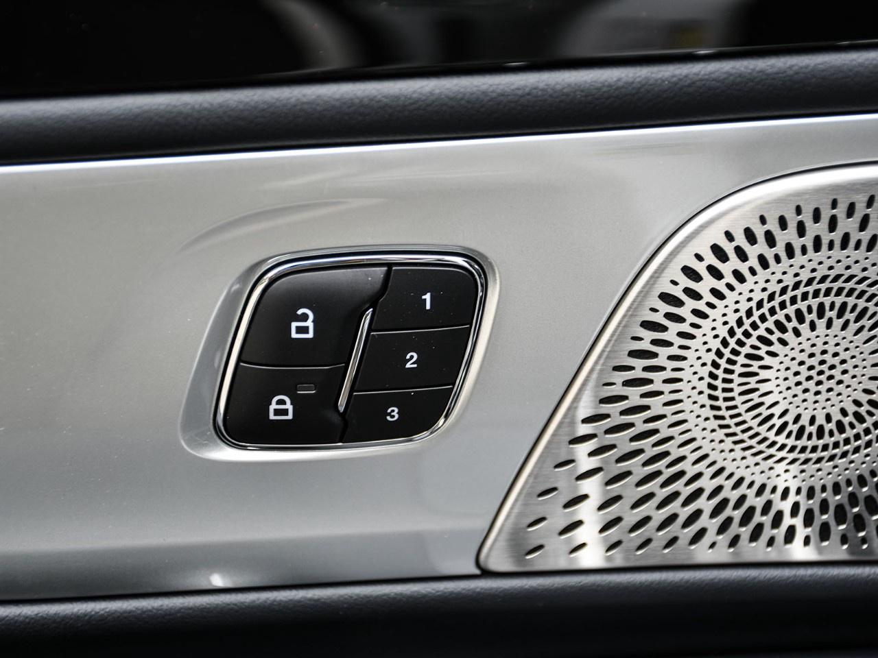 2026 Lincoln Nautilus Reserve AWD Photo
