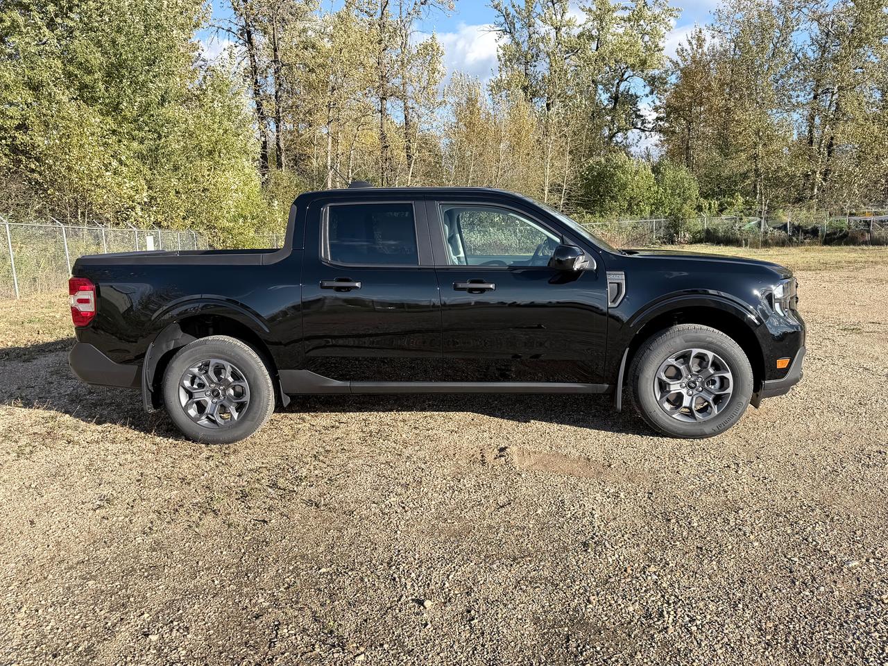 2026 Ford Maverick XLT Photo2