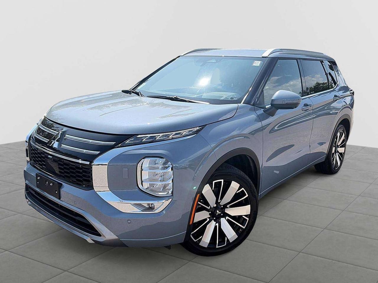 APPLE CARPLAY| HEADS UP | VENTILATED SEATS
4WD, ABS brakes, Alloy wheels, Electronic Stability Control, Front dual zone A/C, Heated & Ventilated Front Bucket Seats, Heated door mirrors, Heated front seats, Heated rear seats, Illuminated entry, Low tire pressure warning, Navigation System, Power Liftgate, Remote keyless entry, Traction control.



2025 U352 Mitsubishi APPLE CRAPLAY|BROWN LEATHER Outlander

Vehicle Price and Finance payments include OMVIC Fee, Admin Fee and Fuel. Erin Mills Mitsubishi is proud to offer a superior selection of top quality pre-owned vehicles of all makes. We stock cars, trucks, SUVs, sports cars, and crossovers to fit every budget!! We have been proudly serving the cities and towns of Kitchener, Guelph, Waterloo, Hamilton, Oakville, Toronto, Windsor, London, Niagara Falls, Cambridge, Orillia, Bracebridge, Barrie, Mississauga, Brampton, Simcoe, Burlington, Ottawa, Sarnia, Port Elgin, Kincardine, Listowel, Collingwood, Arthur, Wiarton, Brantford, St. Catharines, Newmarket, Stratford, Peterborough, Kingston, Sudbury, Sault Ste Marie, Welland, Oshawa, Whitby, Cobourg, Belleville, Trenton, Petawawa, North Bay, Huntsville, Gananoque, Brockville, Napanee, Arnprior, Bancroft, Owen Sound, Chatham, St. Thomas, Leamington, Milton, Ajax, Pickering and surrounding areas since 2009.