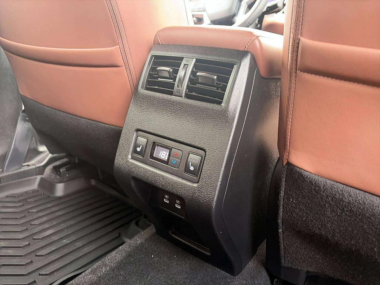 2025 Mitsubishi Outlander APPLE CRAPLAY|BROWN LEATHER Photo