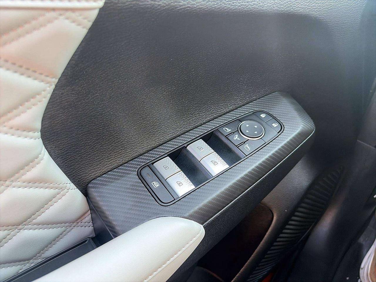 2025 Mitsubishi Outlander SUNROOF|APPLE CARPLAY|HEATED 2nd Row Photo