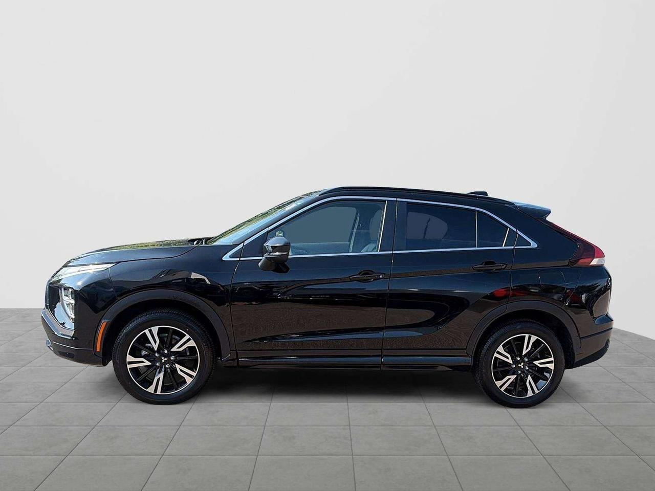 2025 Mitsubishi Eclipse Cross PANO ROFF|APPLE CARPLAY|HEATED SEATS Photo4