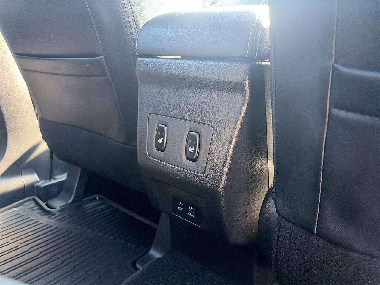 2025 Mitsubishi Eclipse Cross PANO ROFF|APPLE CARPLAY|HEATED SEATS Photo