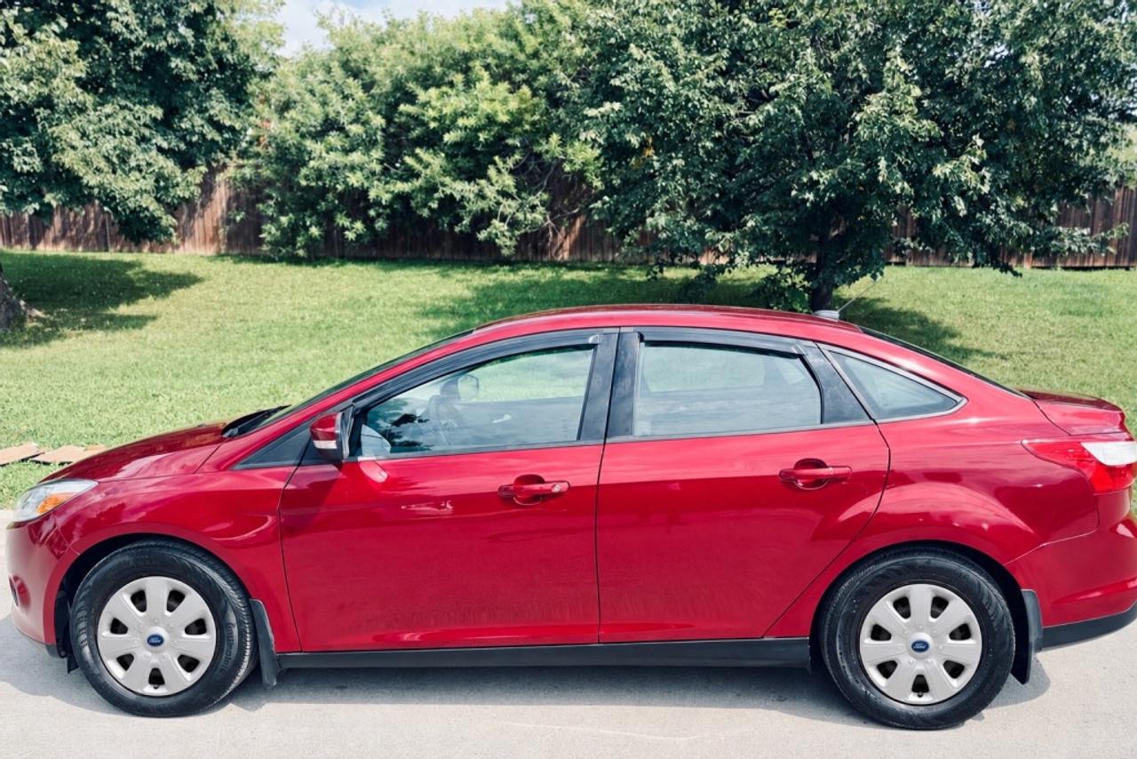 2014 Ford Focus SE Photo