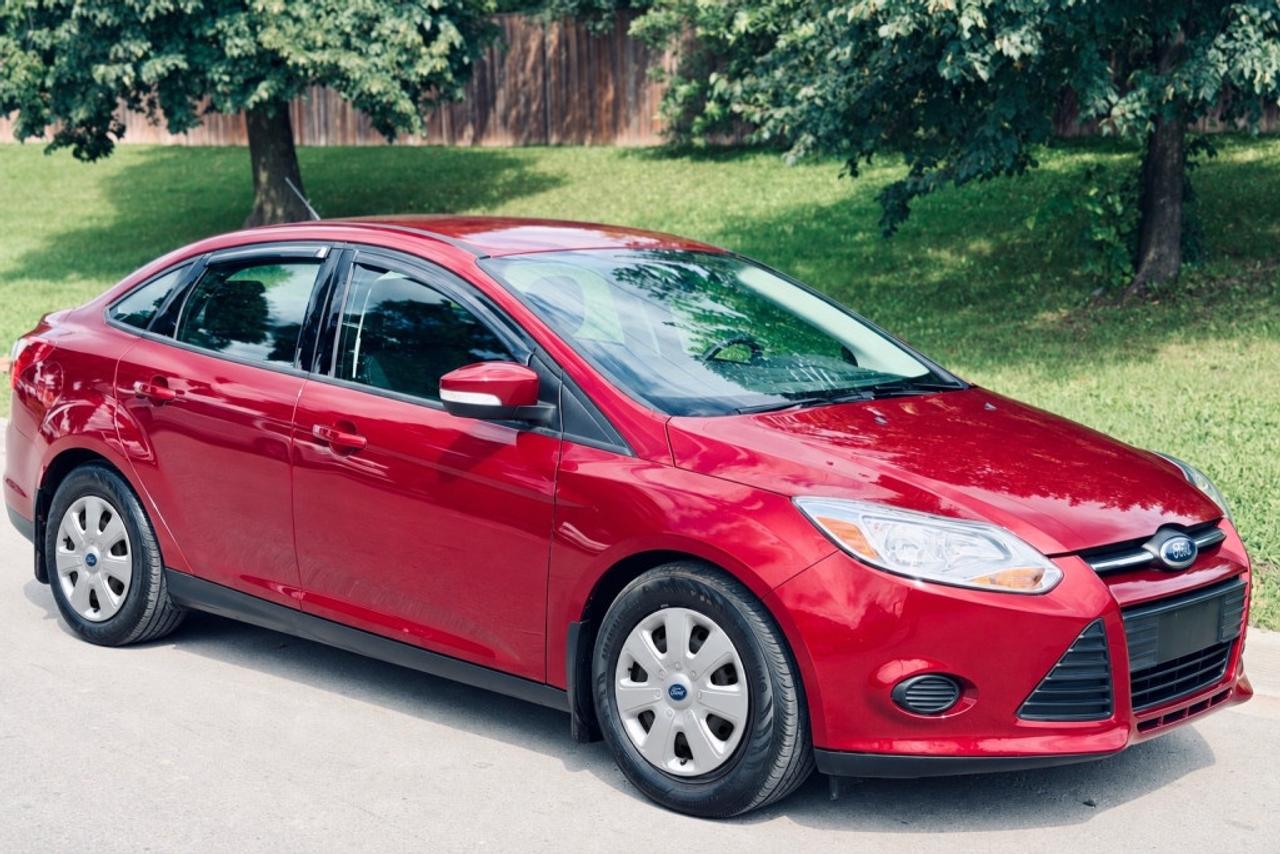 2014 Ford Focus SE Photo