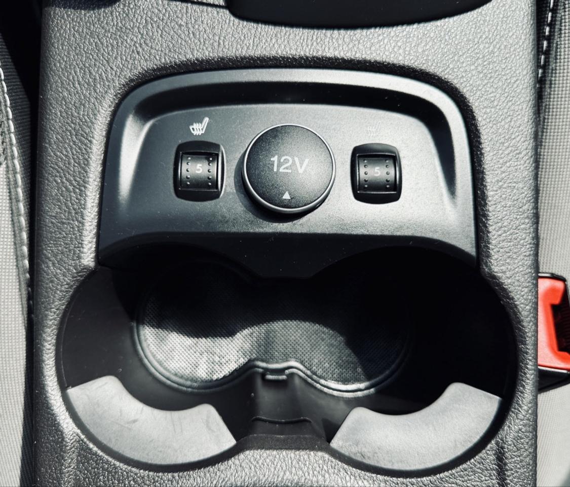 2014 Ford Focus SE Photo