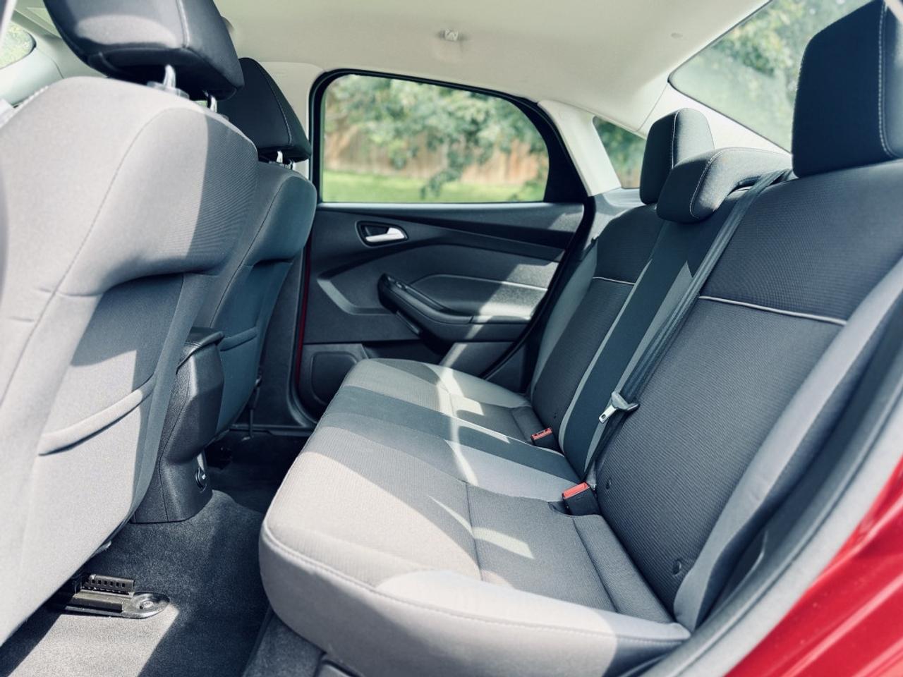 2014 Ford Focus SE Photo