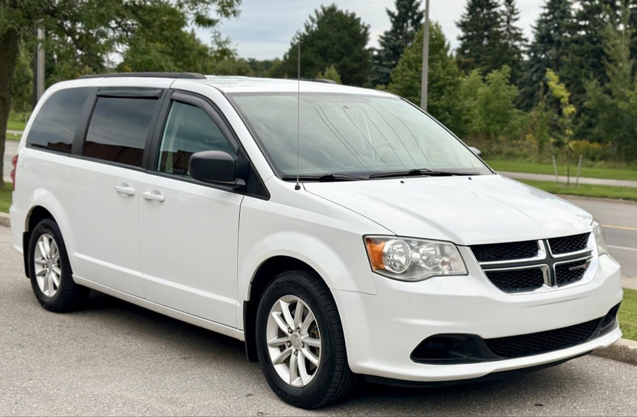 2017 Dodge Grand Caravan SXT PREMIUM PLUS FWD Photo