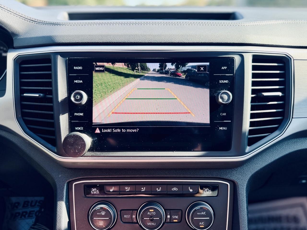2018 Volkswagen Atlas SE 4Motion Photo