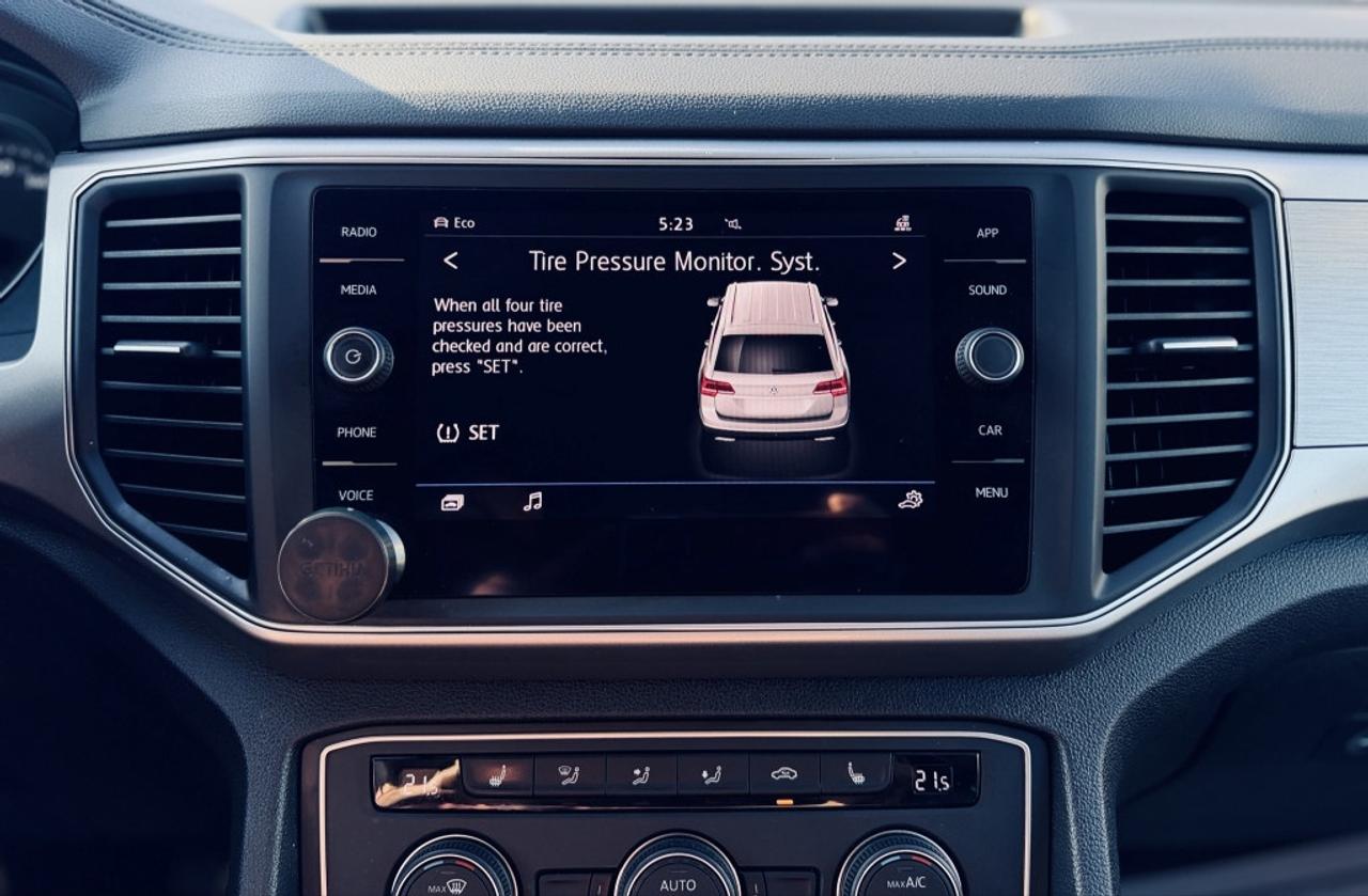 2018 Volkswagen Atlas SE 4Motion Photo