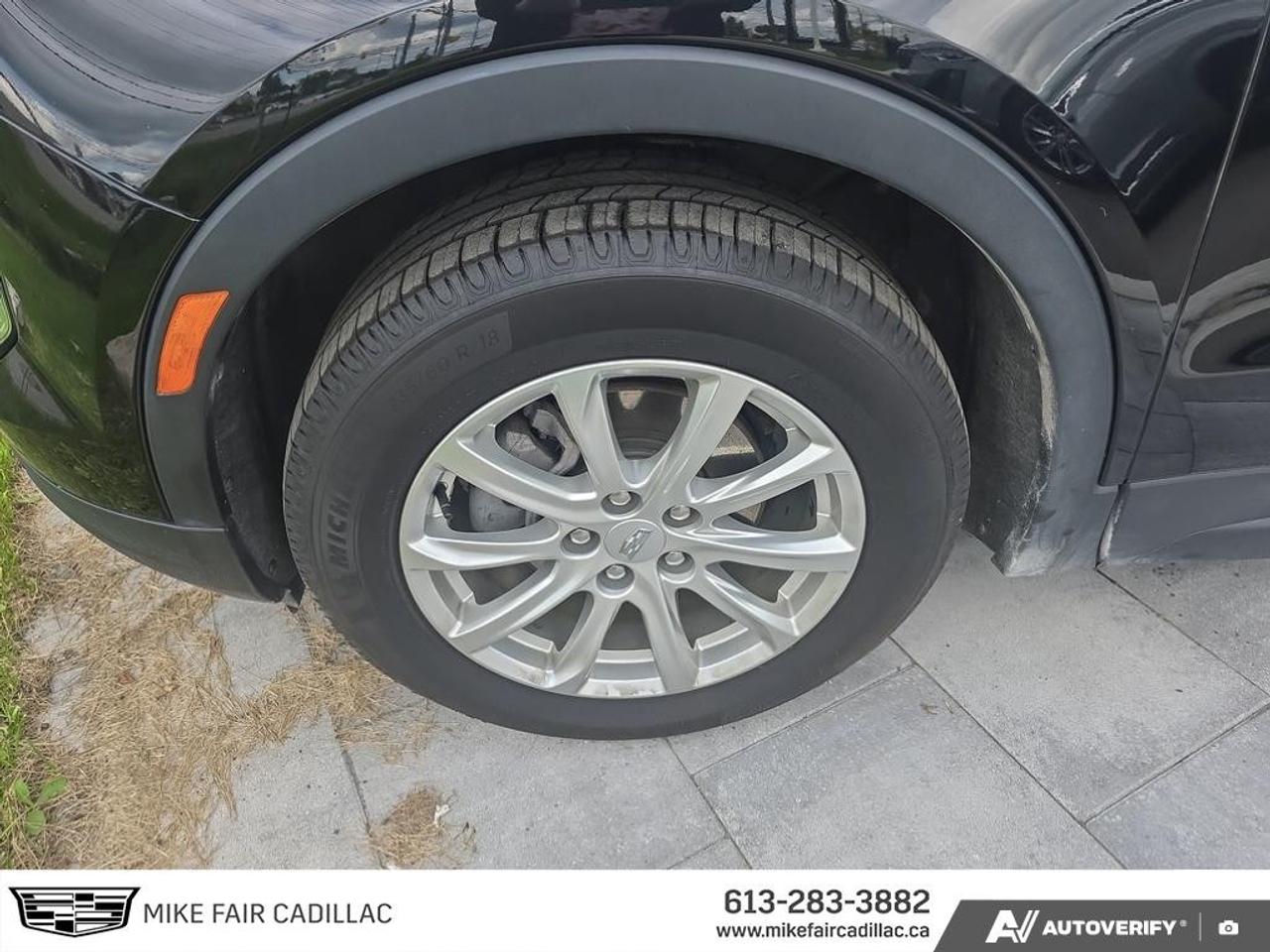 2023 Cadillac XT4 AWD 4dr Luxury Photo