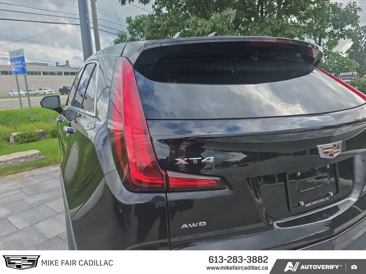 2023 Cadillac XT4 AWD 4dr Luxury Photo
