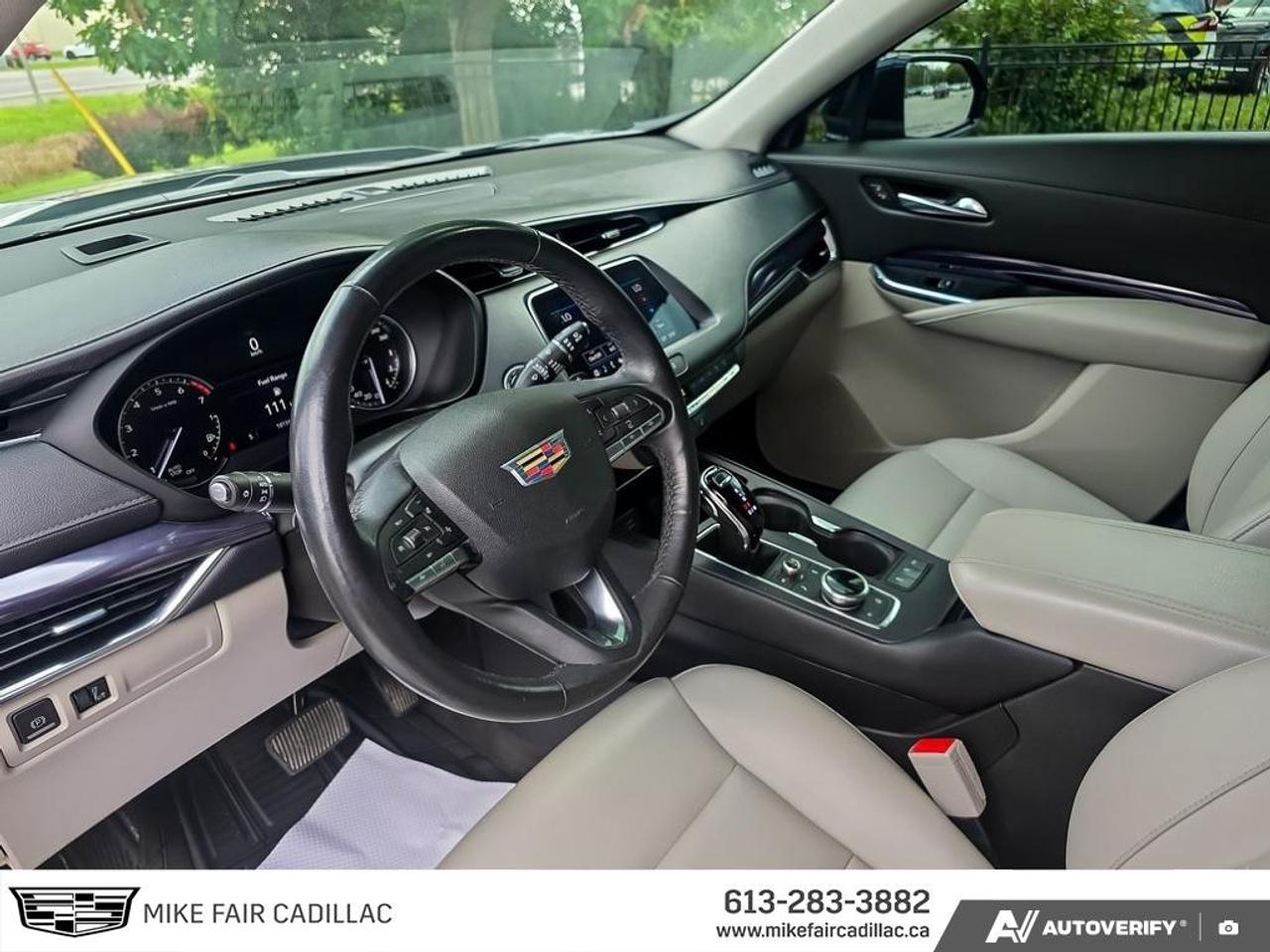 2023 Cadillac XT4 AWD 4dr Luxury Photo