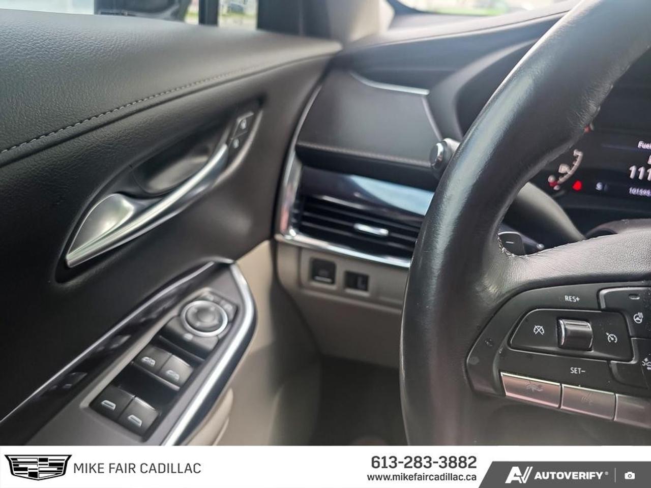 2023 Cadillac XT4 AWD 4dr Luxury Photo