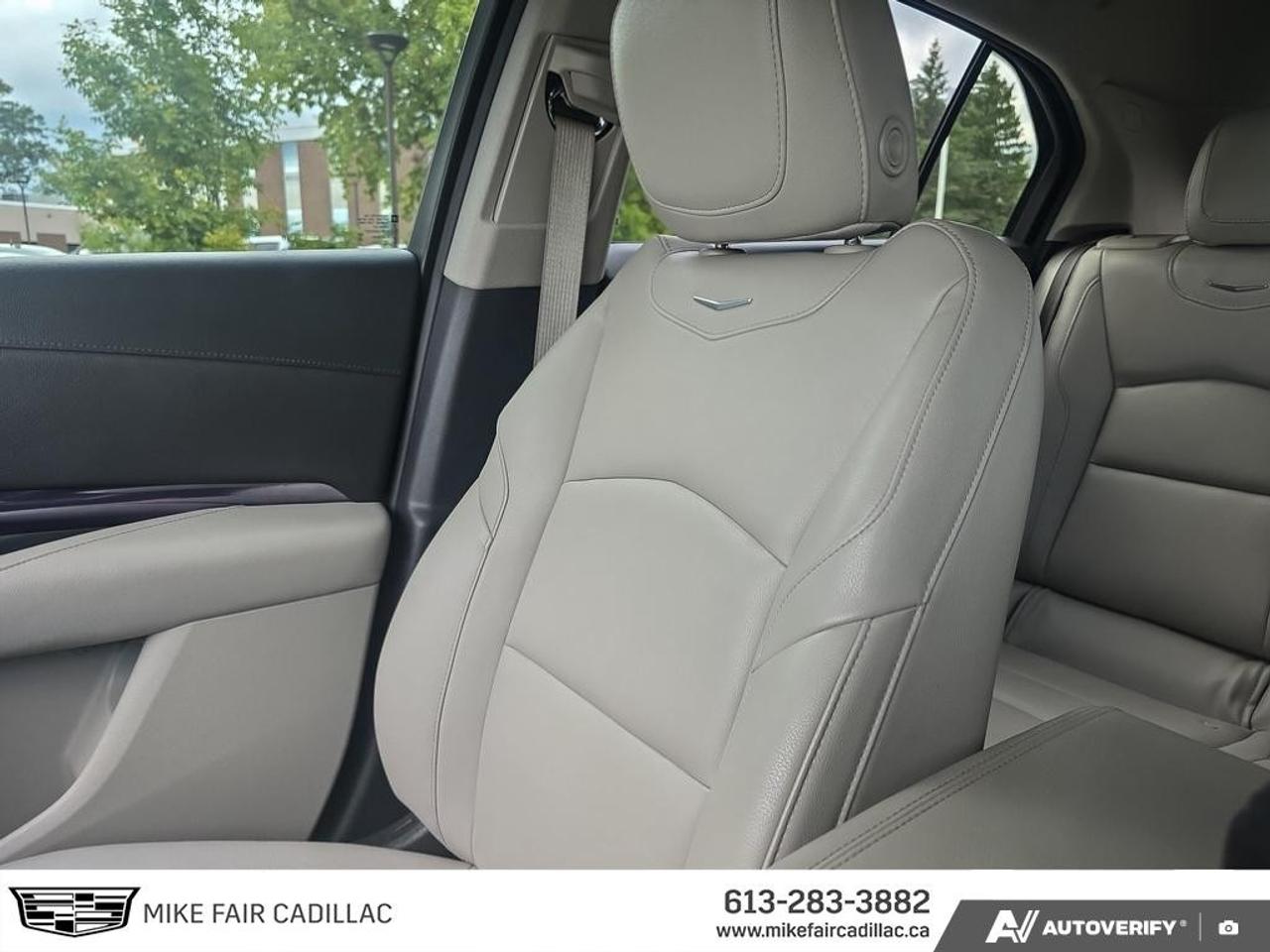 2023 Cadillac XT4 AWD 4dr Luxury Photo