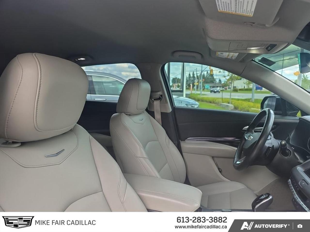 2023 Cadillac XT4 AWD 4dr Luxury Photo