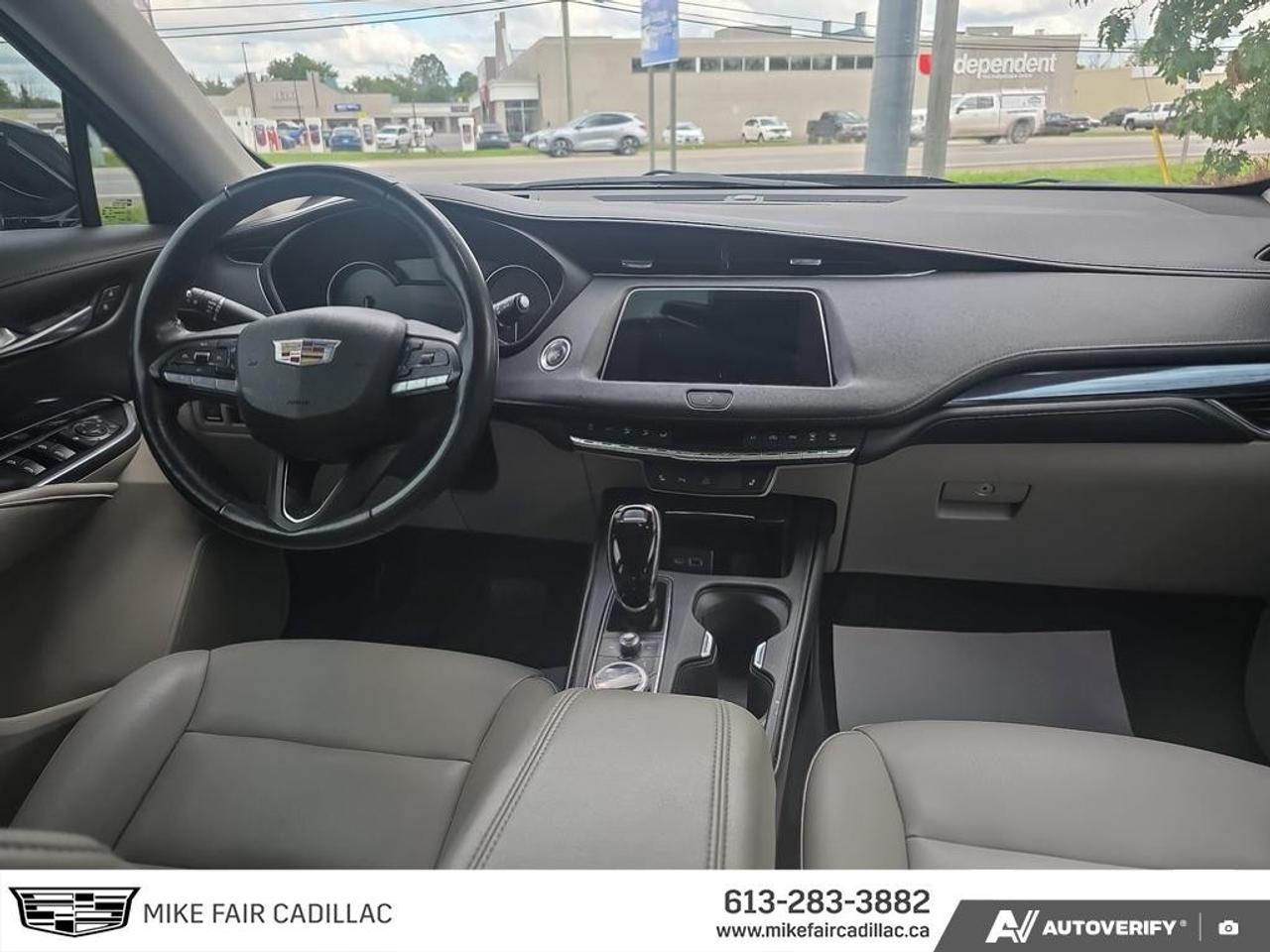 2023 Cadillac XT4 AWD 4dr Luxury Photo