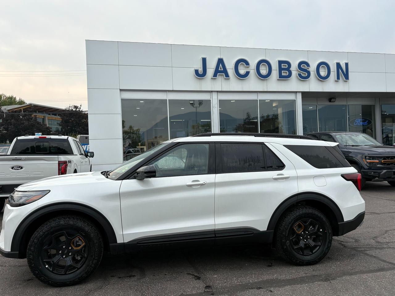 2026 Ford Explorer TREMOR Photo1