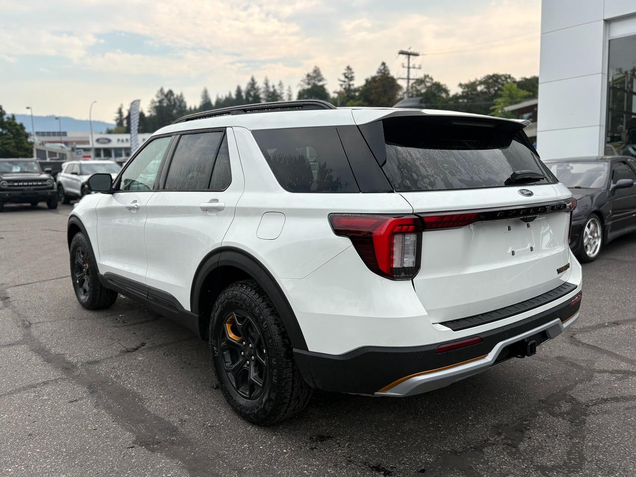 2026 Ford Explorer TREMOR Photo2