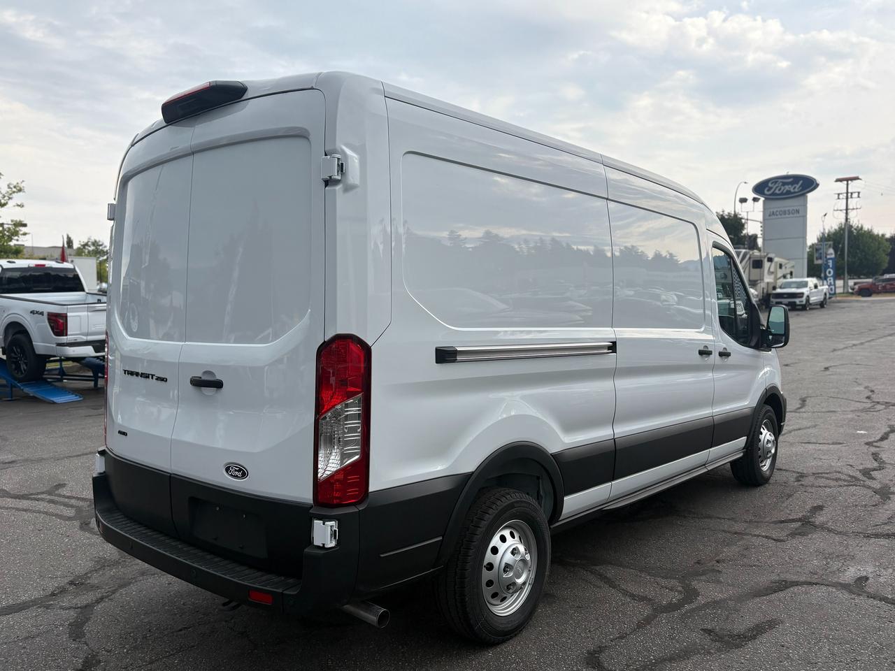 2026 Ford Transit Cargo Van BASE Photo4