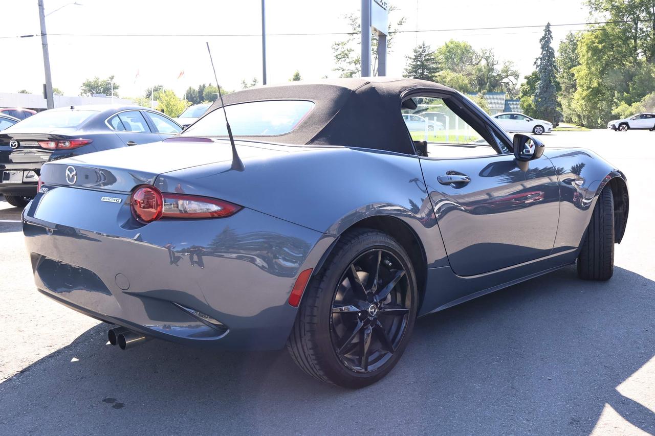 2020 Mazda Miata MX-5 GS Photo3