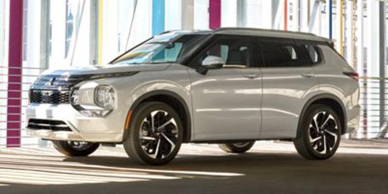 Used 2022 Mitsubishi Outlander ES **New Arrival** for sale in Winnipeg, MB