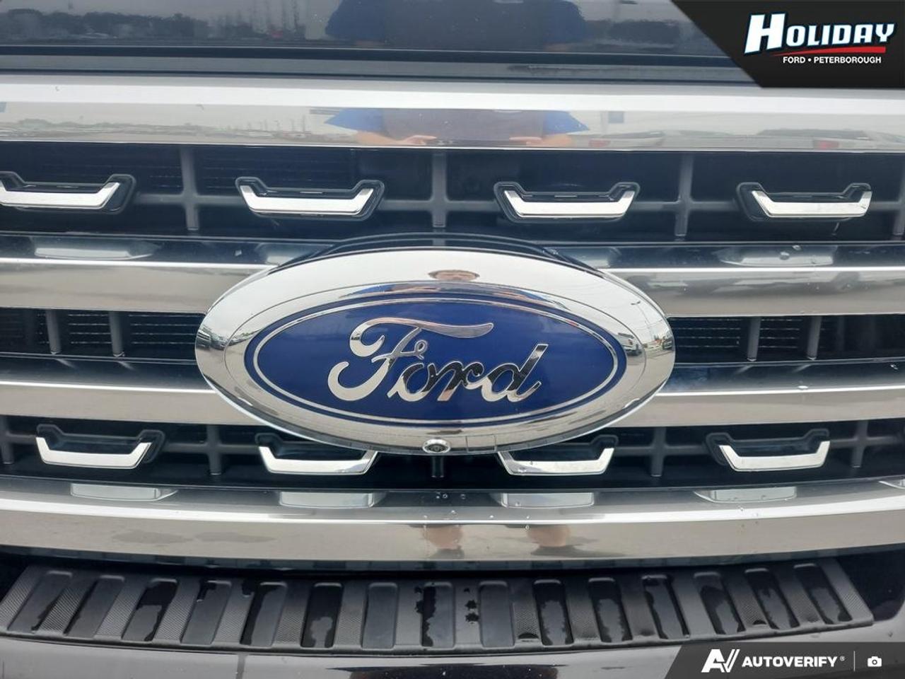 2023 Ford F-250 Super Duty SRW Platinum Photo