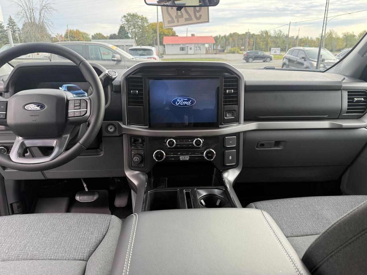 2026 Ford F-150 XLT Photo