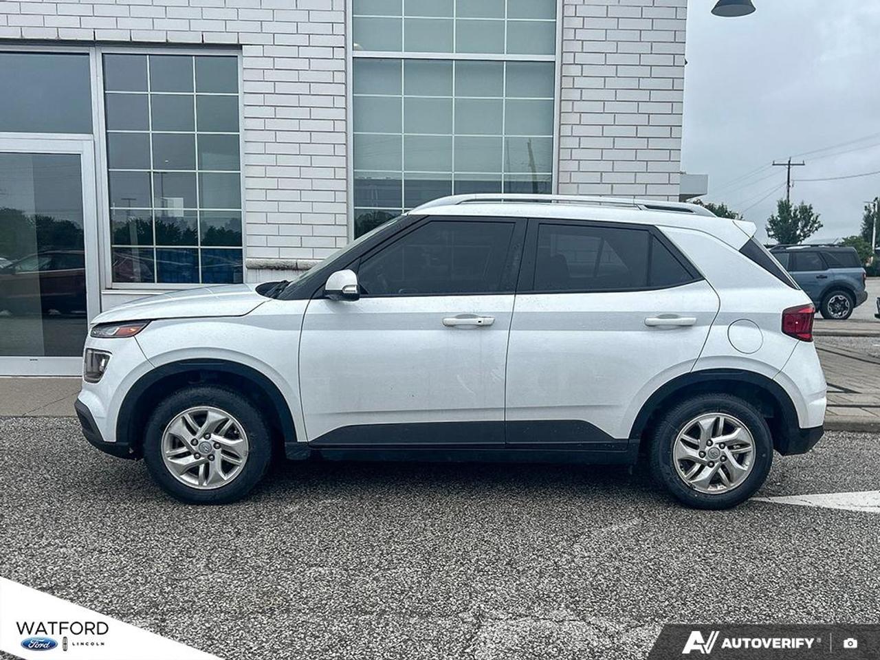 2020 Hyundai Venue Essential IVT Photo
