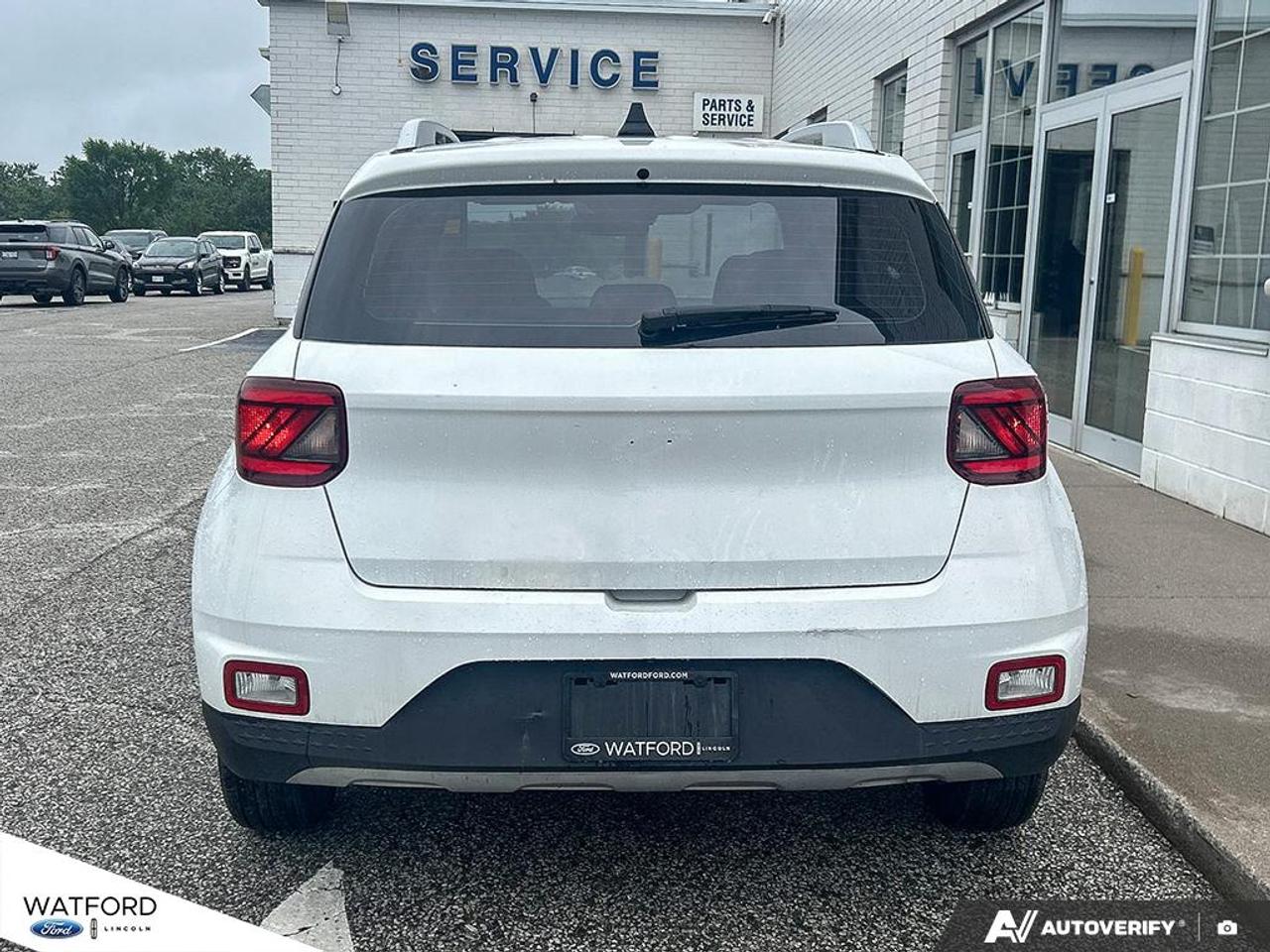 2020 Hyundai Venue Essential IVT Photo