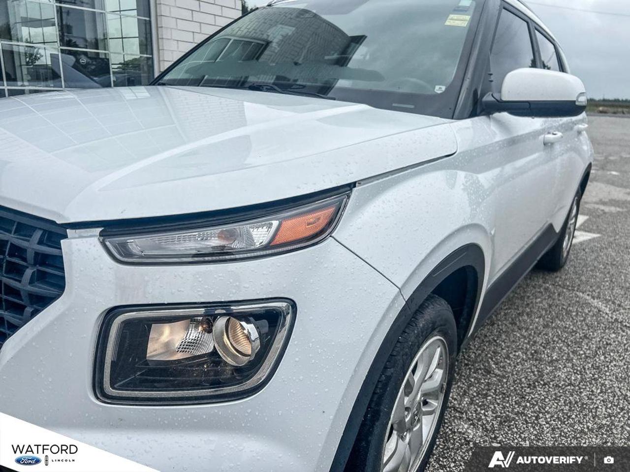 2020 Hyundai Venue Essential IVT Photo
